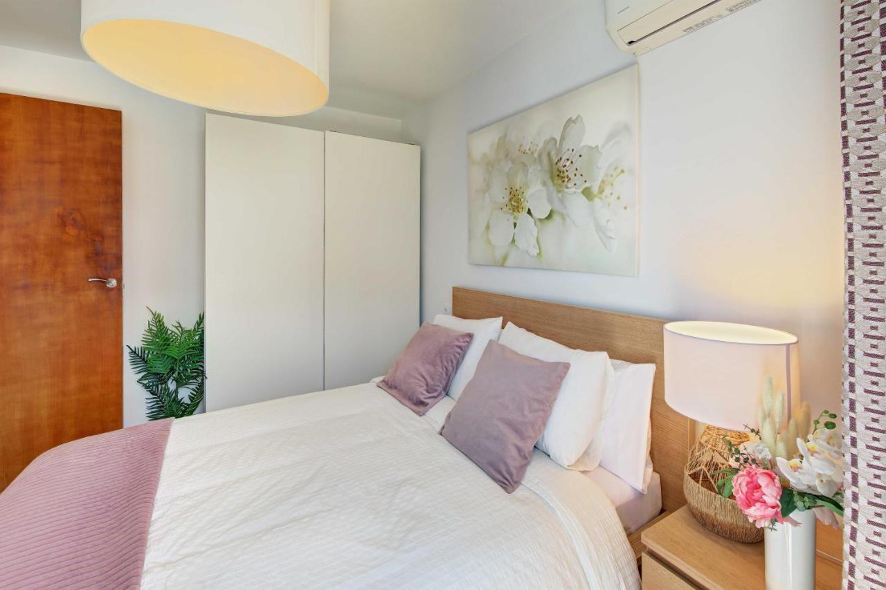 Apartament Pau Casals, 2 Min Walk From The Sea & Sea View Lloret de Mar Exteriér fotografie