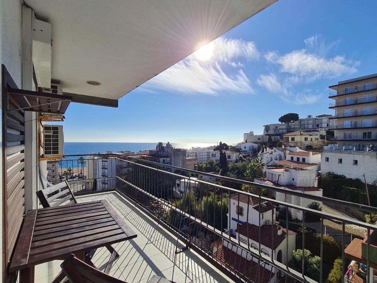 Apartament Pau Casals, 2 Min Walk From The Sea & Sea View Lloret de Mar Exteriér fotografie